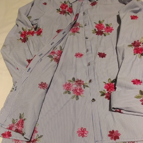 Neiman Marcus button up embroidered shirt sz S - Picture 6 of 9